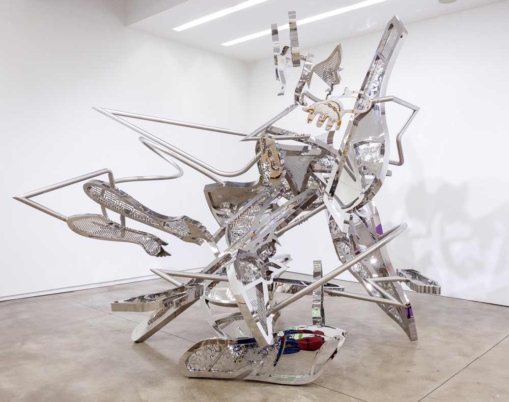 Tomokazu Matsuyama 《Dancer》 2022　H339 x W360 x D359 cm Stainless Steel
